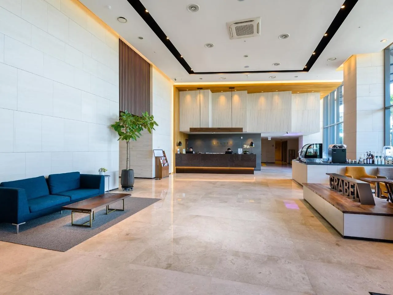 Grabel Hotel Jeju 4*,  Zuid-Korea